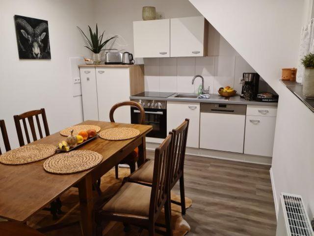 Pilgrims "Rosalie" Grosse Fewo Mit 3 Schlafzimmern, 1Bad, 2 Wc, Balkon, Fast Internet Brilon Zewnętrze zdjęcie